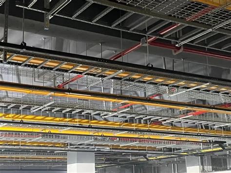 Electrical Cable Tray Data Centers Use Optimizing Cable Management