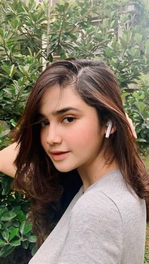 Syifa Hadju Gadis Cantik Ekspresi Wajah Wanita Cantik