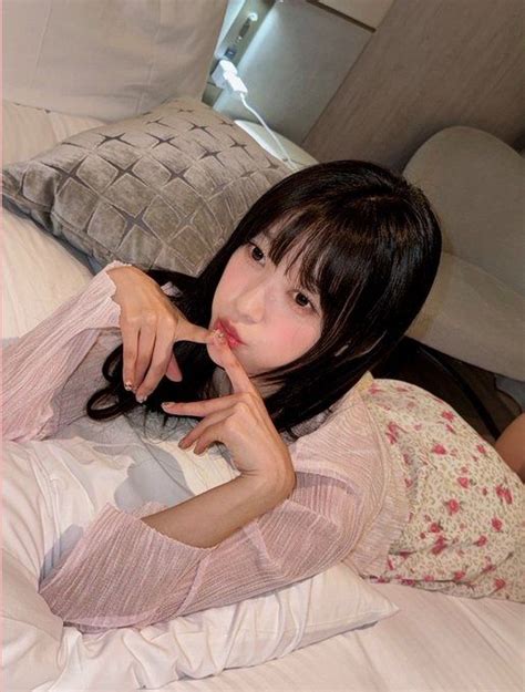 ホーム X Odd Eyes Fantabulous Korean Girl Groups