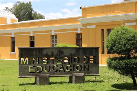 ¡Regreso A Clases Confirmado! Mineduc Anuncia Retorno A Clases
