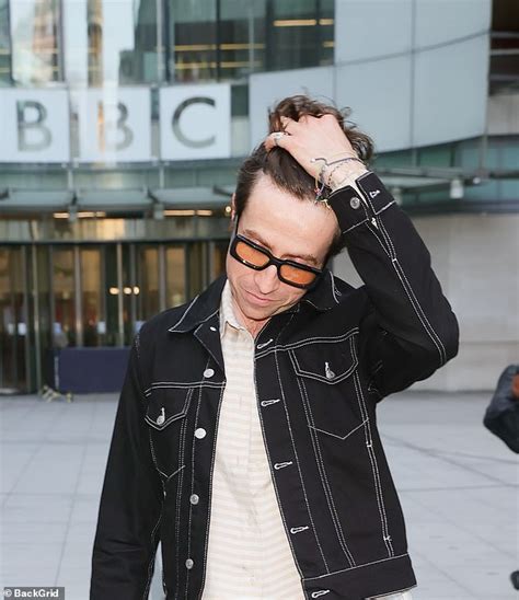 Harry Styles Fondly Reminisces On Partying With Nick Grimshaw As