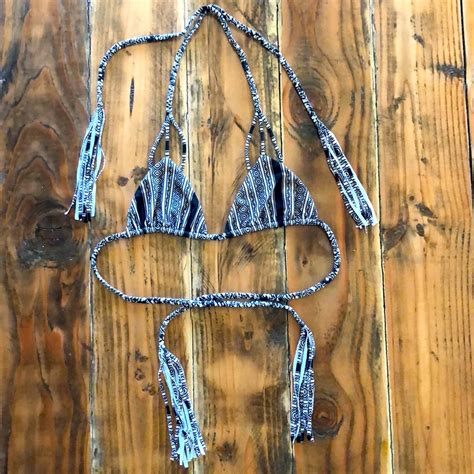 Acacia Swimwear Bikini Top Polynesia Print Small Gem