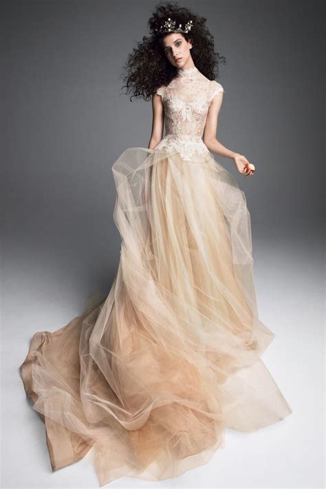 Vera Wang Fall Bridal Fashion Show Collection See The Complete