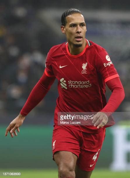 Van Dijk Virgil Liverpool Photos and Premium High Res Pictures - Getty ...