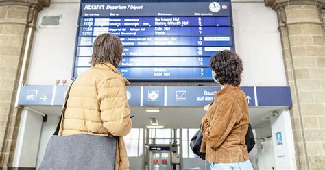 Zwei Wochen Freie Fahrt Mit Bus Und Bahn Durch Deutschland