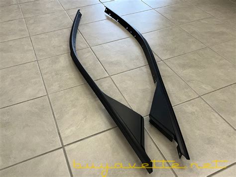 1999 2004 C5 Corvette Frc Z06 Hardtop Windshield Side Reveal Moldings