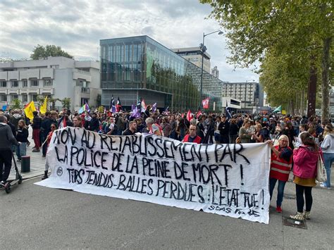 Manifestations Contre Les Violences Policières 1000 Personnes Défilent