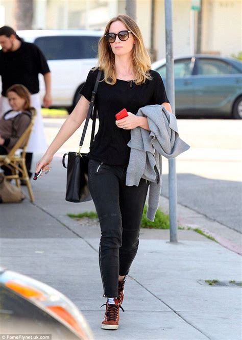 Emily Blunt Casual Style Emily Blunt Celebrity Inspired Outfits