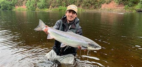 Spring Salmon Fishing Farlows In The Field