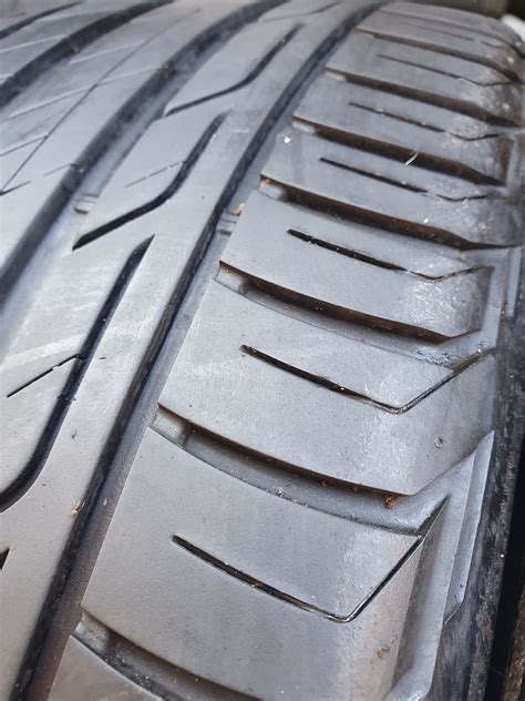 215/55/ R17- BRIDGESTONE.