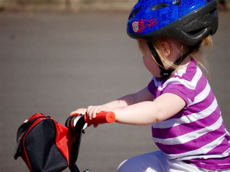 Kinder Sch Tzen Vor Gefahren Im Alltag