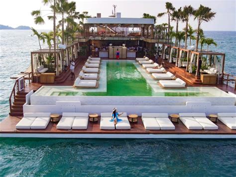 YONA WORLDS FIRST EVER FLOATING BEACH CLUB WITH GORGEOUS 360 DEGREE