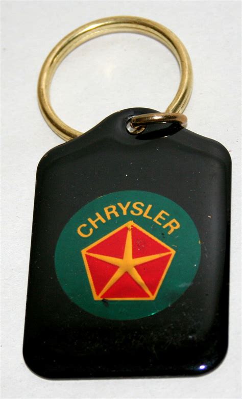 Vintage Chrysler Pentstar Automotive Car Metal Key Chain Black FOB