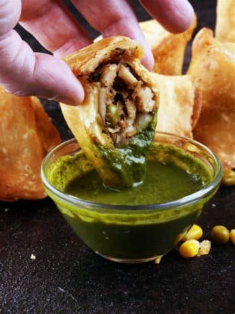 7 Indian Snacks To Indulge In On Winter Evenings