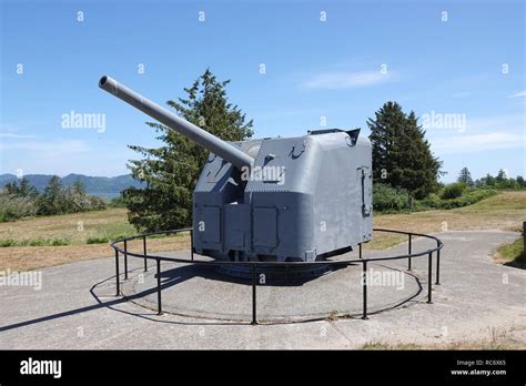 5" Naval Gun at Battery 245 at Fort Stevens State Park, Oregon, USA ...