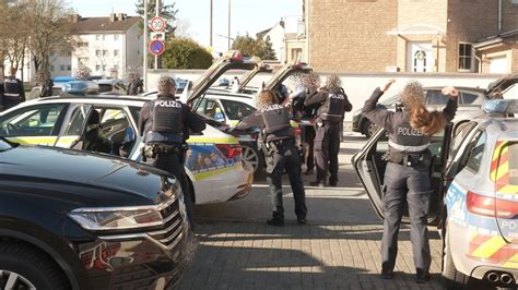 Polizei Großeinsatz mit SEK in Weißenthurm Falschmeldung über