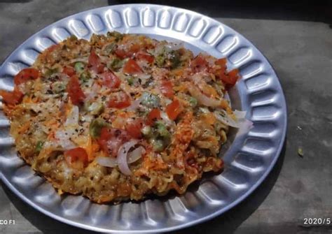 Jhatpat Maggi Pizza Recipe By Shabnam Kisku Cookpad