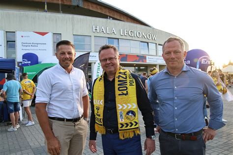 Znani Na Meczu Industria Kielce Orlen Wis A P Ock W Hali Legion W