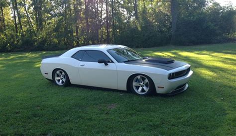 Pin By Rick Graham On Cudas And Challengers 1 Pony Car Mopar