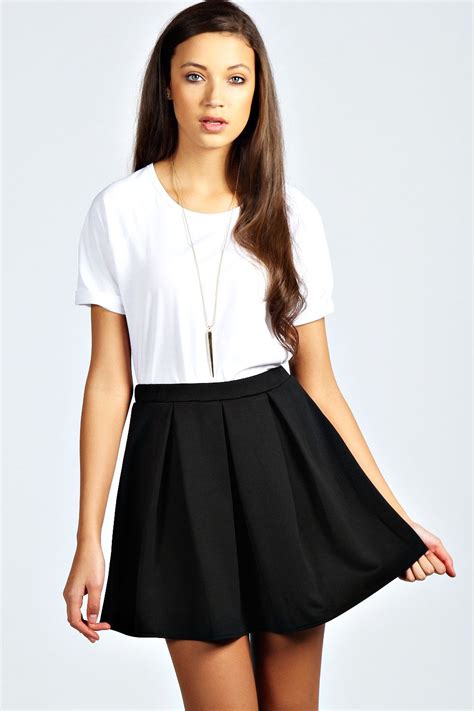 Black Skater Skirts Skater Skirt Black Skater Skirt Outfit