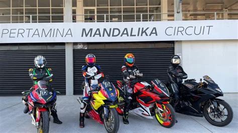 Honda Community Wahana Ajak Komunitas Cbr Tes Premium Sport Langsung