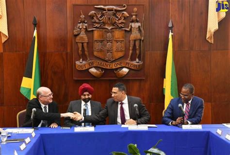 Jamaicas Pm Says Partnership With Intl Financial Institutions Play