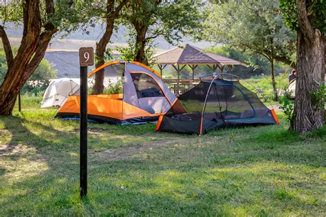 Tent Camping Next To The Yellowstone River - Yellowstone Hot Springs