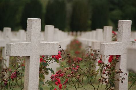 Custom Grave Markers: Personalize Your Loved One's Final Tribute - Homecrx