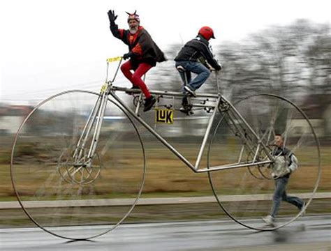 Huge Tandem Bicycle Funny Bizarre Amazing Pictures And Videos