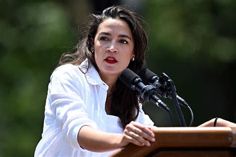 Alexandria Ocasio-Cortez Biography, Wiki, Kids, Facts, Husband, Net