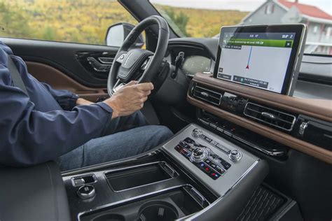 2020 Lincoln Aviator Interior Pictures: A Closer Look Inside the Luxury SUV