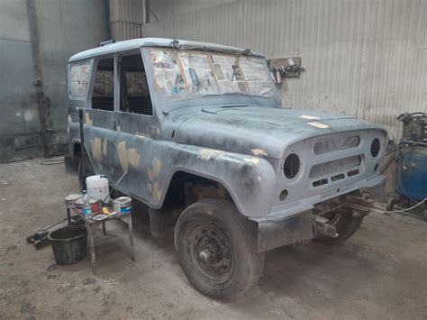 Готовим к покраске Цвет будет антигравий с краской Реофлекс хаки. Полы ...