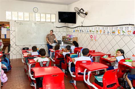 Prefeitura de Aracaju divulga resultado provisório do PSS para professores