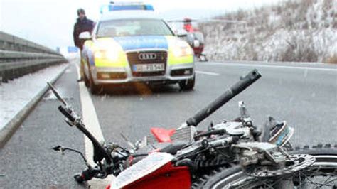 T Dlicher Unfall Auf Der A Motorradfahrer Auf Falscher Seite