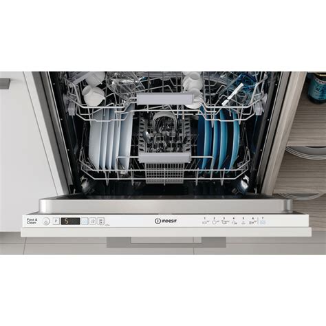 Indesit geïntegreerde vaatwasser: Volledige grootte, kleur wit - DIC 3B ...