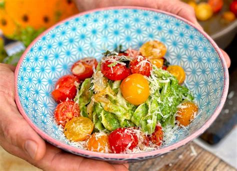 Pasta Fresca Fatta In Casa Con Pesto Di Rucola E Pomodorini Kenwood Club