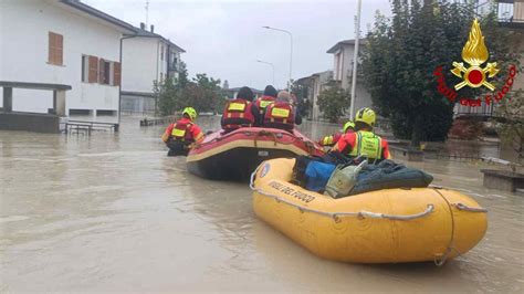 Maltempo In Emilia Romagna Si Contano I Danni 3mila Gli Sfollati