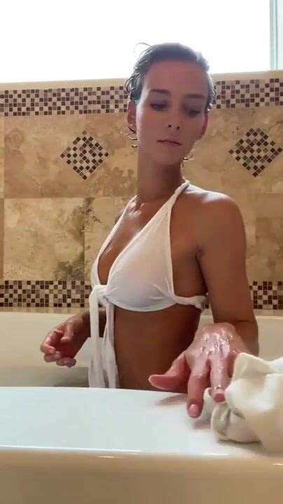 Rachel Cook Nude Bathtub Shower Porn Video Leaked