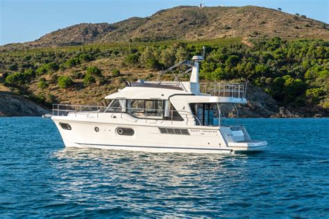 New Beneteau Swift Trawler 41 Fly Power Boats Boats Online For Sale