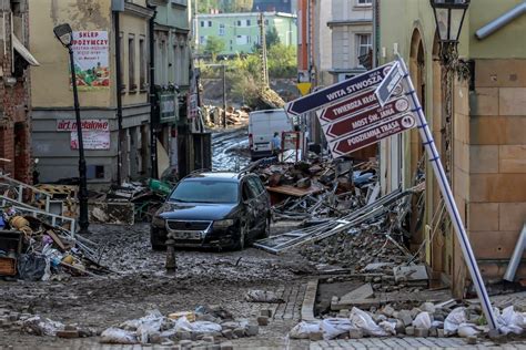 Pow D Na Po Udniu Polski Szabrownik Czyli Z Odziej Najgorszy Musi