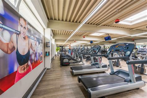 Clever Fit Fitnessstudio Aalen Gymsider