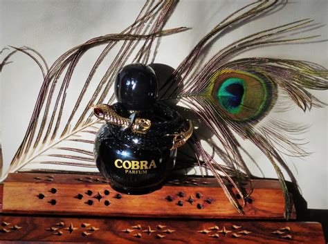Cobra Jeanne Arthes perfume - a fragrância Feminino