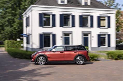 Mini Presenta La Nuova Multitone Edition Con Tetto Speciale