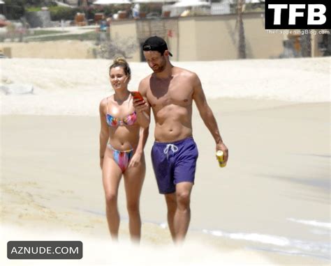 ANNA REDMAN Nude AZNude