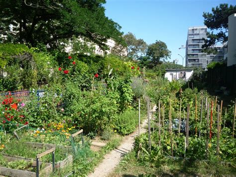 Le Jardin Partag Le Jardin Auguste Renoir Paris Balises Le