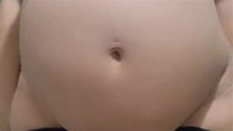 Showing Off My Pregnant Body And P With Farting CURVY MILF Chelle0069 Clips4sale