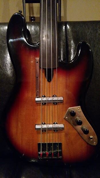 Fender Warmoth Fretless Jazz Bass Reverb