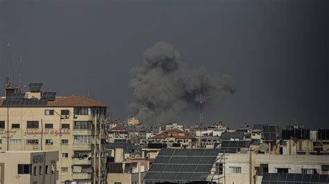 Krieg In Nahost Gaza Stadt Offenbar Umstellt