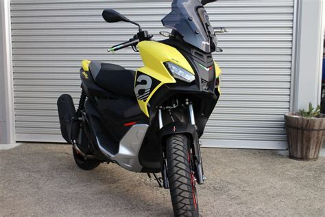 aprilia SR GT 125 入荷しました Stars Trading Ltd 株式会社スターズトレーディング