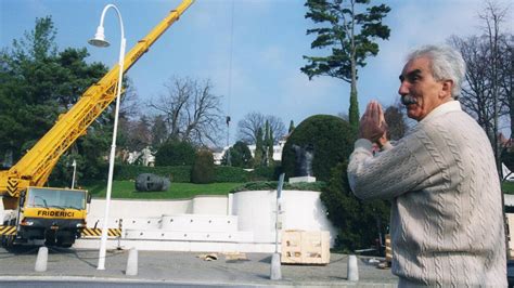 Hommage à Jean François Pahud premier conservateur du Musée olympique